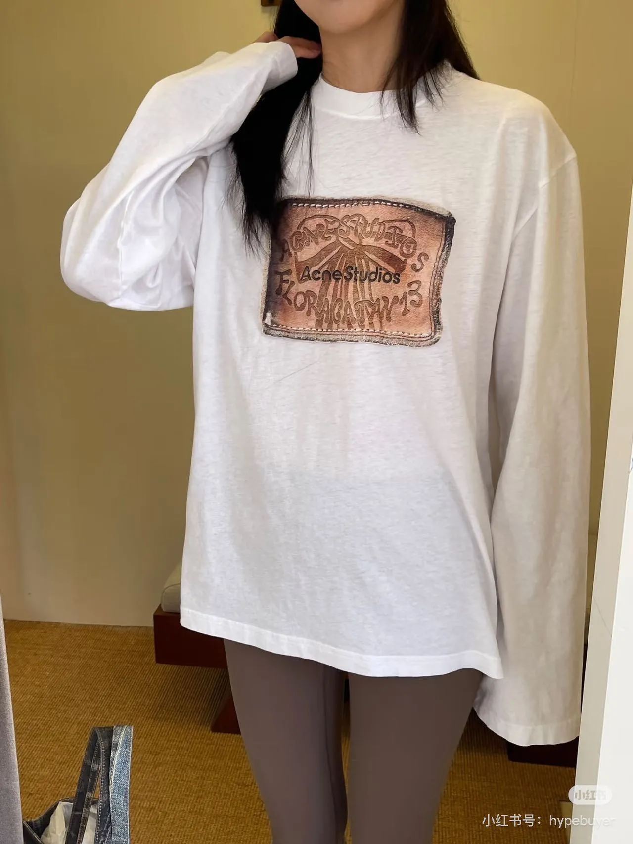 Acne T（ ） acne studios T ， ， 100% 32 180 ， ， ， ， ， ACNE STUDIOS logo T ， ， 85% ，15 ， ， ， Sizes A， 160， 100， S B， 165， 120， M C： 170， 140， L Size： S 69.5 48.5 113 67.5 M 71.5 50 117 68.5 L 73.5 51.5 121 69.5 Size： S/36 68 45.5 110 67 M/38 70 47 114 68 L/40 72 48.5 118 69